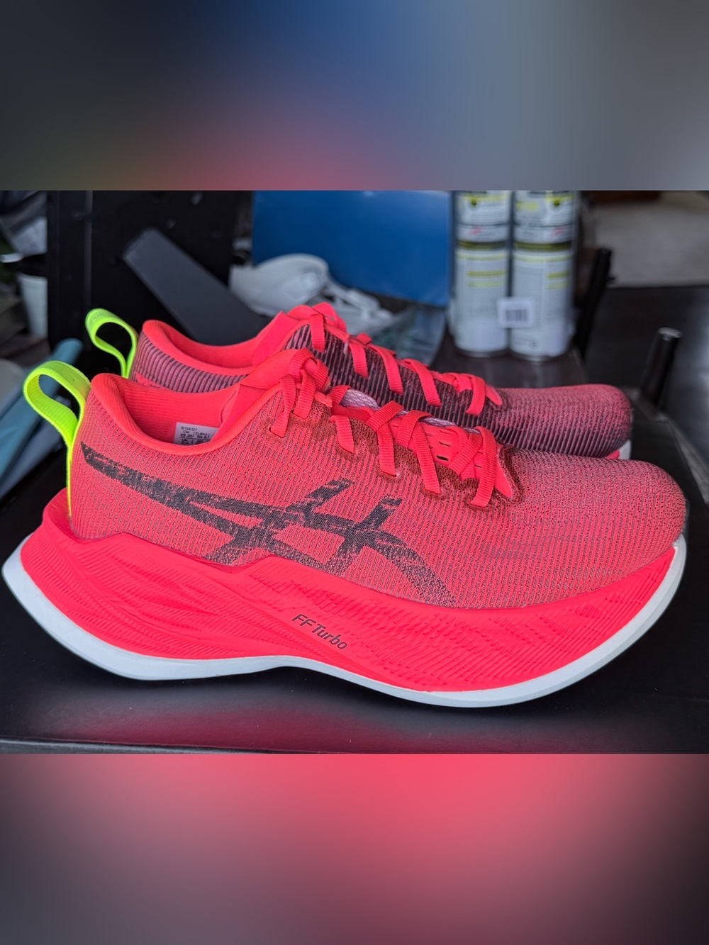 ASICS SuperBlast